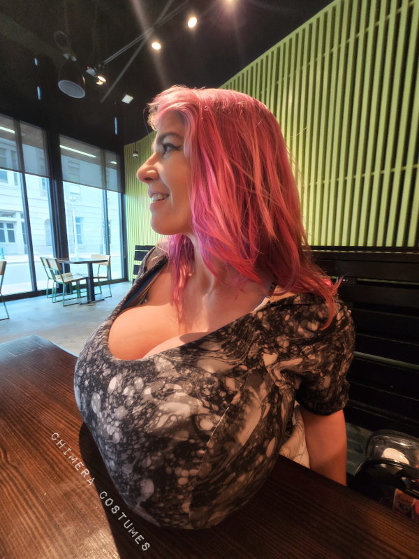 Multi-Platform Content Strategy for Curvy Creators