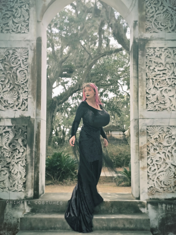 Curvy Outfit Ideas — 25 Looks That Actually Work